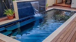 Jasa perawatan kolam renang