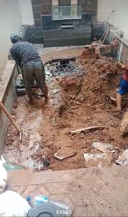 Proses Pengalian Pembuatan Kolam Renang