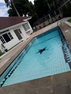 jasa perawatan kolam renang