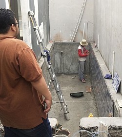 Pemasangan keramik