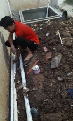 Intelasi kolam renang