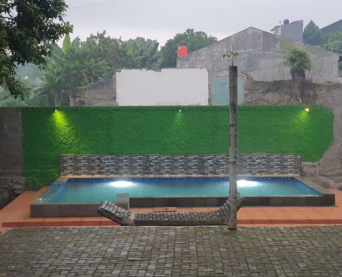 Pembuatan kolam renang