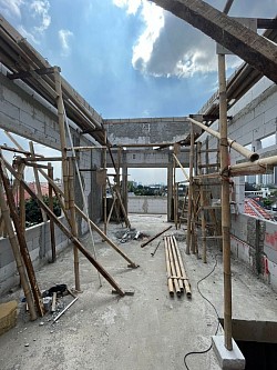 Renovasi rumah