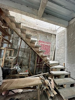 Renovasi rumah